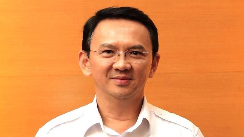 Kursi Menteri Buat Ahok